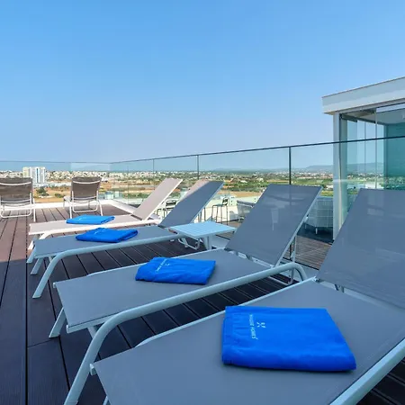 Privilege Happy Place In With Rooftop Panoramic Pool * فارو